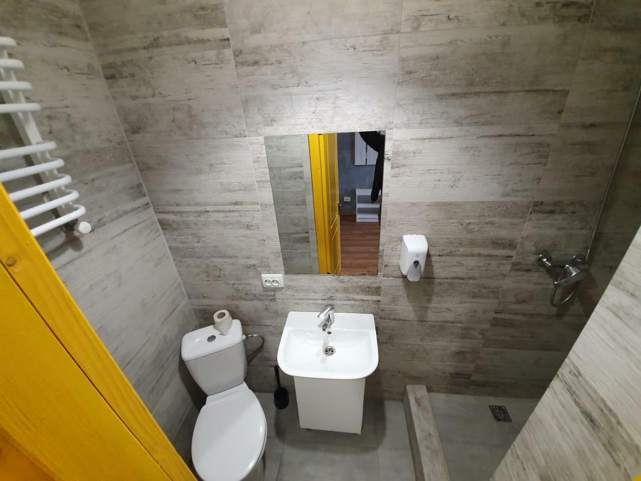 Loft 901 Apartment Ivano Frankivsk Bagian luar foto